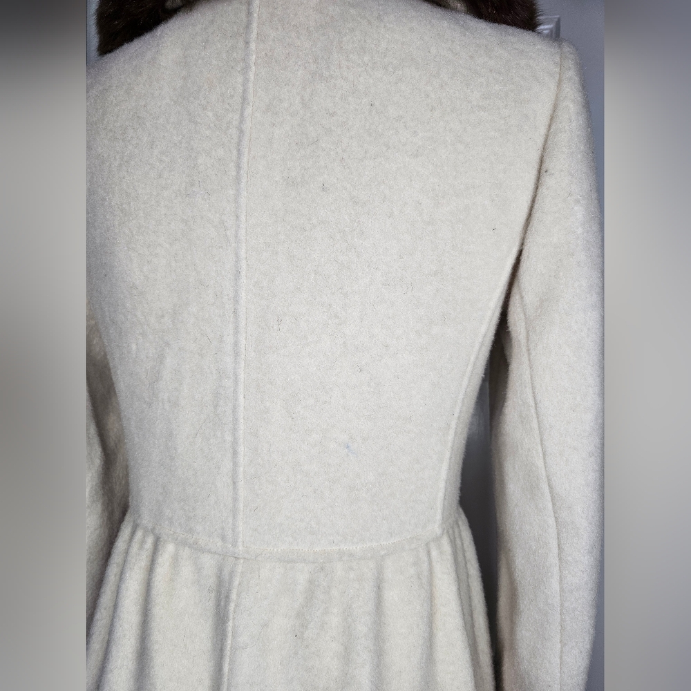 VTG 70s Pierre Cardin Princess-Cut Coat with Fox Fur Collar - Picture 7 of 16